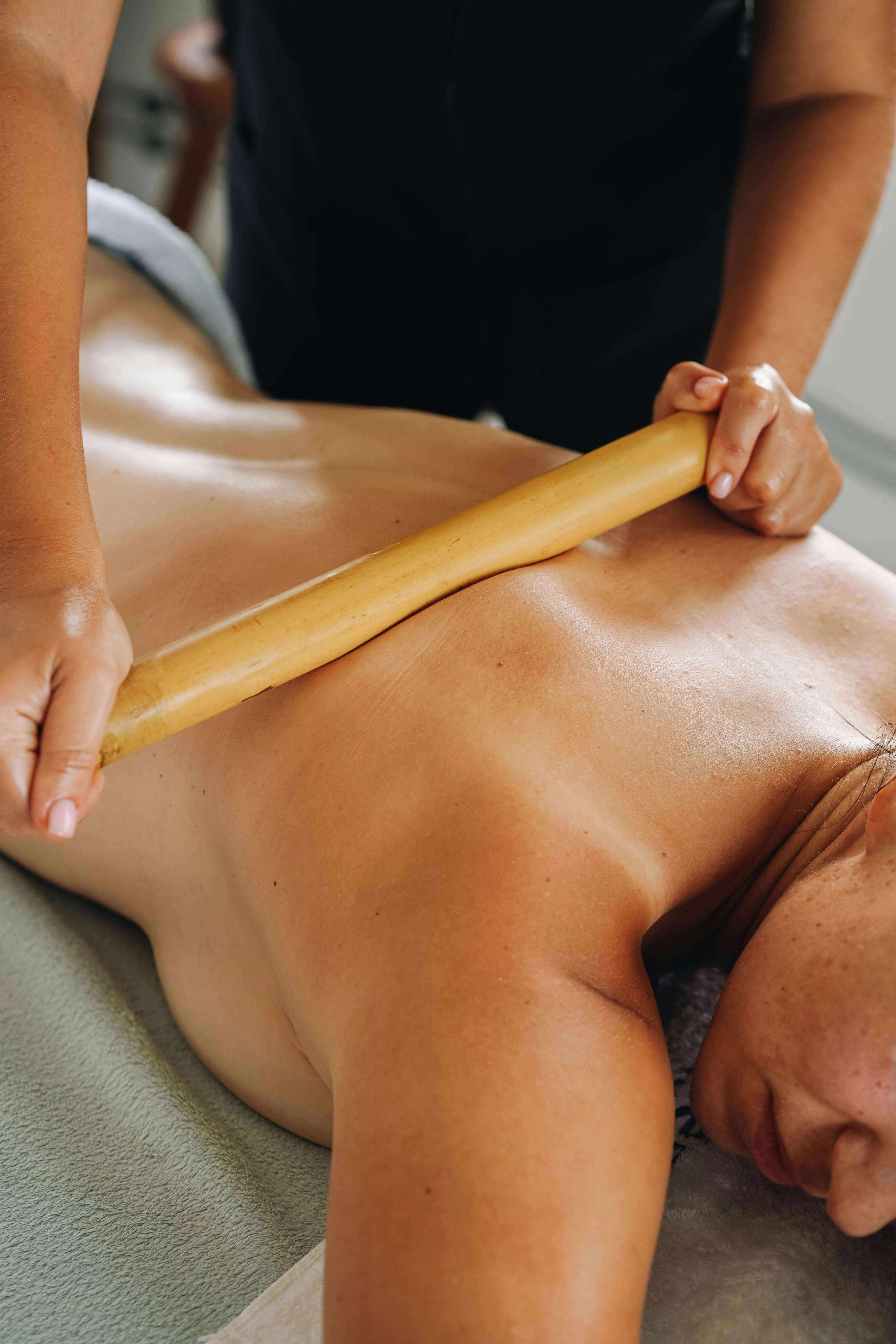 Natural remedies for relieving ear fluid buildup.