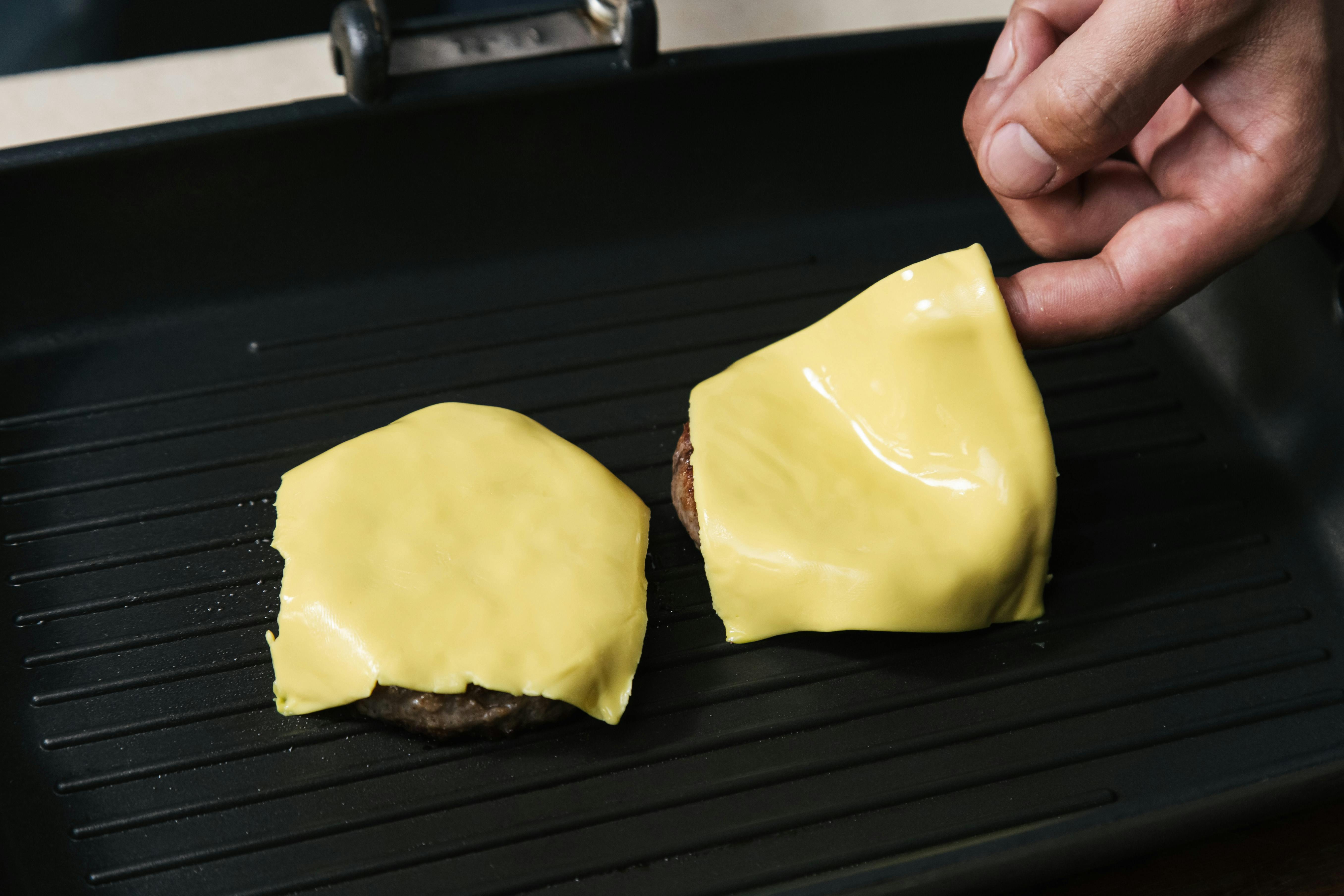 Cooking hamburgers in an air fryer